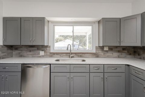 Tiny photo for 5338 Amsden Avenue, Toledo, OH 43613 (MLS # 10005334)