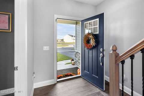 Tiny photo for 11037 Bay Trace Drive, Perrysburg, OH 43551 (MLS # 10000546)