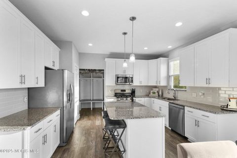 Tiny photo for 11037 Bay Trace Drive, Perrysburg, OH 43551 (MLS # 10000546)