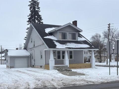 Photo of 104 E Main Street, Montpelier, OH 43543 (MLS # 10003758)