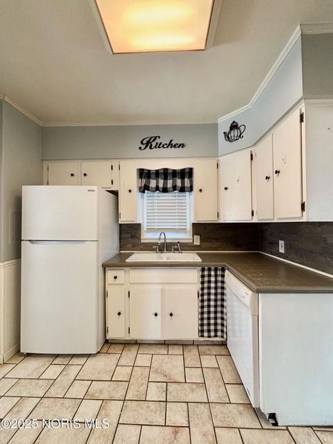 Tiny photo for 4227 Caroline Avenue, Toledo, OH 43612 (MLS # 10002030)