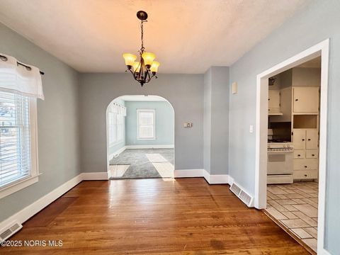 Tiny photo for 4227 Caroline Avenue, Toledo, OH 43612 (MLS # 10002030)