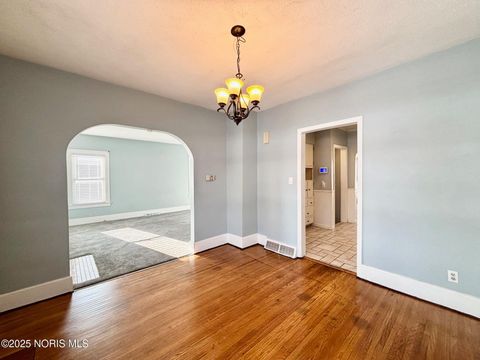 Tiny photo for 4227 Caroline Avenue, Toledo, OH 43612 (MLS # 10002030)