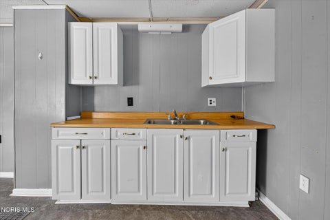 Tiny photo for 130 Apple Street, Tiffin, OH 44883 (MLS # 10011182)