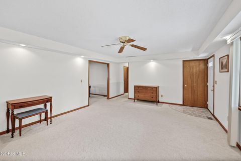Tiny photo for 332 Hillshafer Drive, Findlay, OH 45840 (MLS # 10008776)