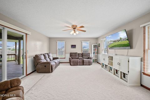 Tiny photo for 332 Hillshafer Drive, Findlay, OH 45840 (MLS # 10008776)