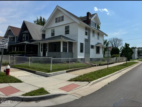 Tiny photo for 975 Woodland Avenue, Toledo, OH 43607 (MLS # 10013224)