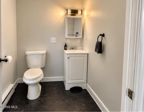Tiny photo for 975 Woodland Avenue, Toledo, OH 43607 (MLS # 10013224)