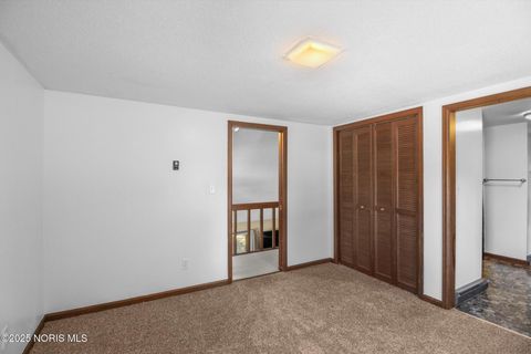 Tiny photo for 18574 W State Route 105, Elmore, OH 43416 (MLS # 10000431)