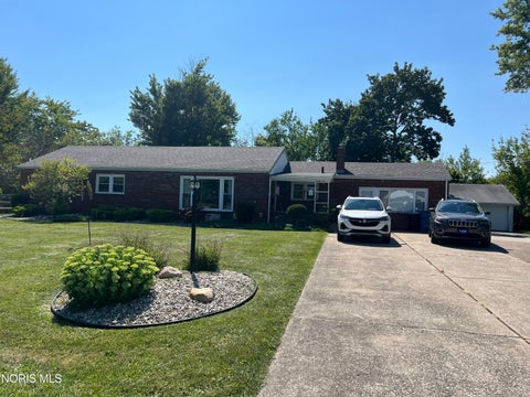 Photo of 35 N Norden Road, Oregon, OH 43616 (MLS # 10012444)