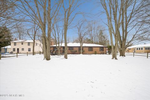 Tiny photo for 405 Normandie Boulevard, Bowling Green, OH 43402 (MLS # 10004970)