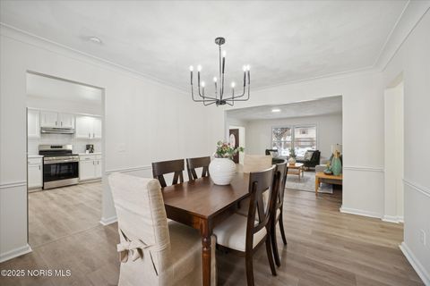 Tiny photo for 405 Normandie Boulevard, Bowling Green, OH 43402 (MLS # 10004970)