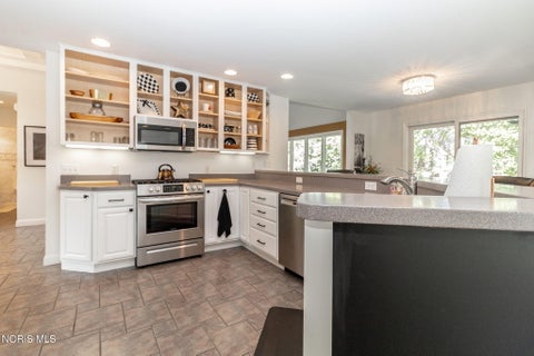 Tiny photo for 3249 Stone Wall Road, Maumee, OH 43537 (MLS # 10012191)
