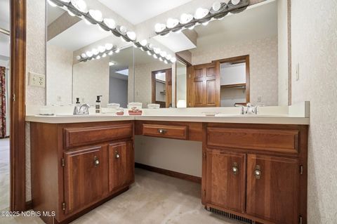 Tiny photo for 5523 Ginger Tree Lane, Toledo, OH 43623 (MLS # 10000355)