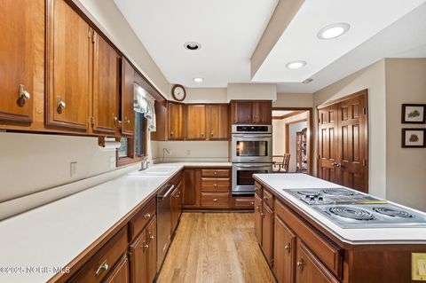Tiny photo for 5523 Ginger Tree Lane, Toledo, OH 43623 (MLS # 10000355)
