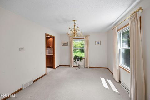 Tiny photo for 4255 Albon Road, Monclova, OH 43542 (MLS # 10008020)