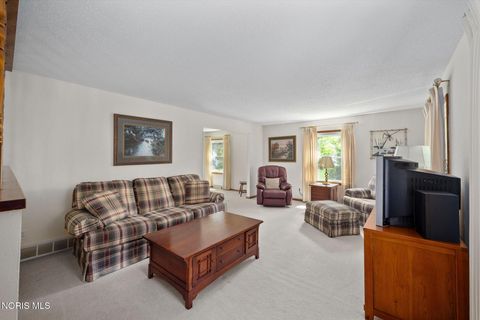 Tiny photo for 4255 Albon Road, Monclova, OH 43542 (MLS # 10008020)