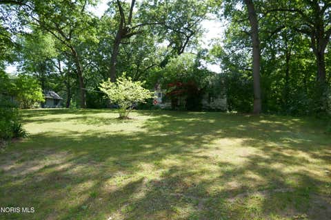Tiny photo for 2430 Shetland Road, Toledo, OH 43617 (MLS # 10010028)
