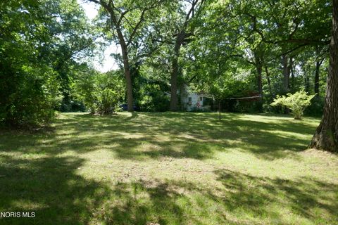 Tiny photo for 2430 Shetland Road, Toledo, OH 43617 (MLS # 10010028)