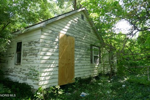 Tiny photo for 2430 Shetland Road, Toledo, OH 43617 (MLS # 10010028)