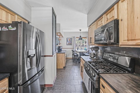 Tiny photo for 2559 106th Street, Toledo, OH 43611 (MLS # 10008683)