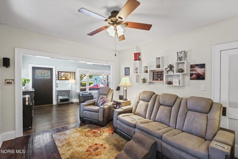 Tiny photo for 2559 106th Street, Toledo, OH 43611 (MLS # 10008683)