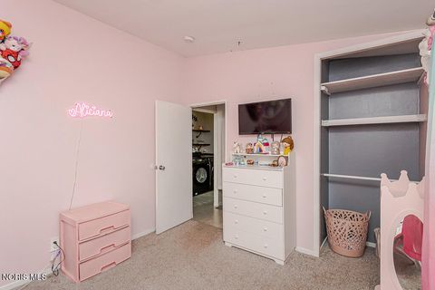 Tiny photo for 1818 Raynor Drive, Toledo, OH 43615 (MLS # 10006932)