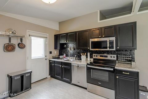 Tiny photo for 1818 Raynor Drive, Toledo, OH 43615 (MLS # 10006932)