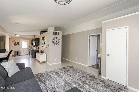 Tiny photo for 1818 Raynor Drive, Toledo, OH 43615 (MLS # 10006932)