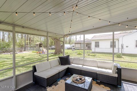 Tiny photo for 1818 Raynor Drive, Toledo, OH 43615 (MLS # 10006932)