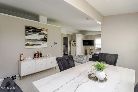 Tiny photo for 1818 Raynor Drive, Toledo, OH 43615 (MLS # 10006932)