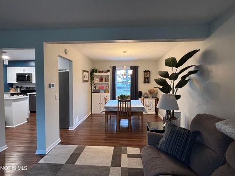 Tiny photo for 180 Southwood Drive, Perrysburg, OH 43551 (MLS # 10004476)