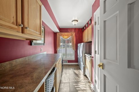 Tiny photo for 451 E Front Street, Perrysburg, OH 43551 (MLS # 10004172)