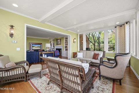 Tiny photo for 451 E Front Street, Perrysburg, OH 43551 (MLS # 10004172)