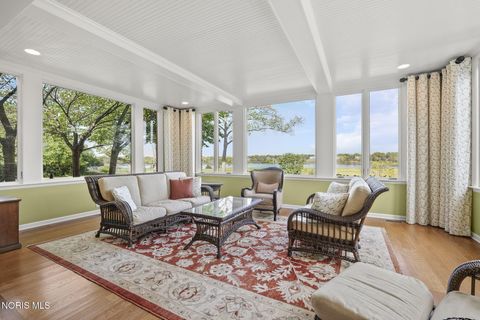 Tiny photo for 451 E Front Street, Perrysburg, OH 43551 (MLS # 10004172)