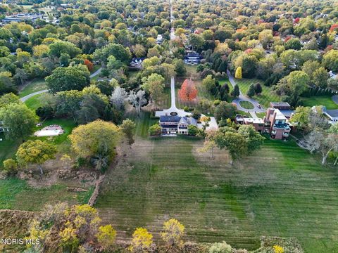 Tiny photo for 451 E Front Street, Perrysburg, OH 43551 (MLS # 10004172)