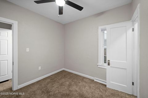 Tiny photo for 2659 Oak Grove Place, Toledo, OH 43613 (MLS # 10001830)