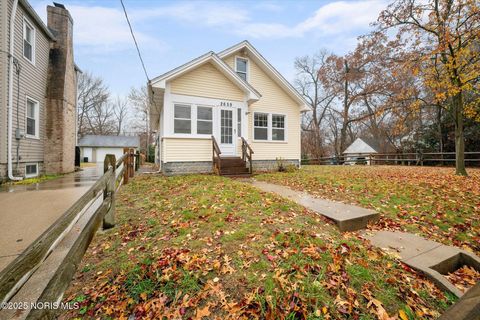 Tiny photo for 2659 Oak Grove Place, Toledo, OH 43613 (MLS # 10001830)