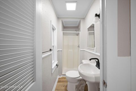 Tiny photo for 2659 Oak Grove Place, Toledo, OH 43613 (MLS # 10001830)