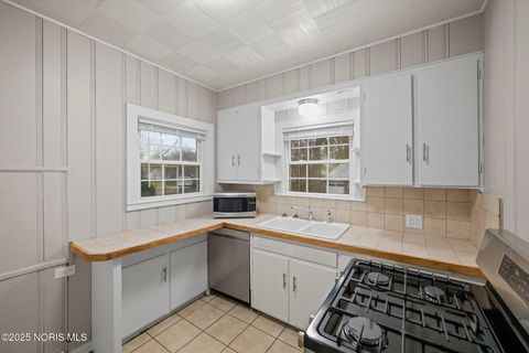 Tiny photo for 2659 Oak Grove Place, Toledo, OH 43613 (MLS # 10001830)