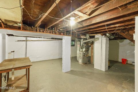 Tiny photo for 615 Maumee Avenue, Toledo, OH 43609 (MLS # 10007814)