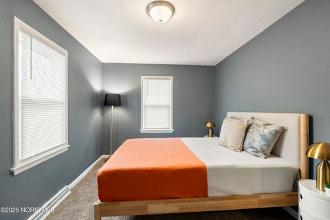 Tiny photo for 4841 Leamington Avenue, Toledo, OH 43613 (MLS # 10002376)