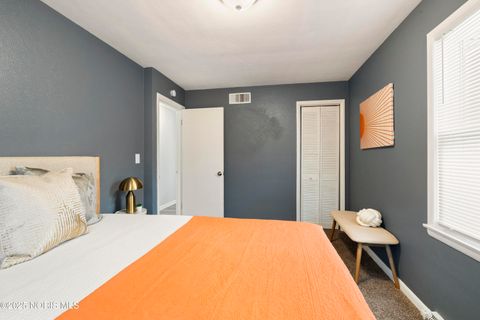 Tiny photo for 4841 Leamington Avenue, Toledo, OH 43613 (MLS # 10002376)