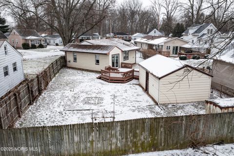 Tiny photo for 4841 Leamington Avenue, Toledo, OH 43613 (MLS # 10002376)