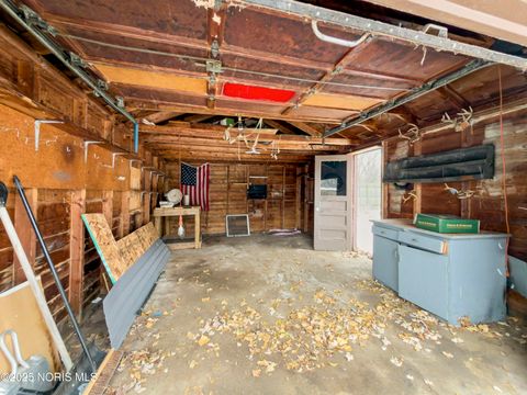 Tiny photo for 4841 Leamington Avenue, Toledo, OH 43613 (MLS # 10002376)