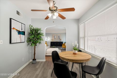 Tiny photo for 4841 Leamington Avenue, Toledo, OH 43613 (MLS # 10002376)