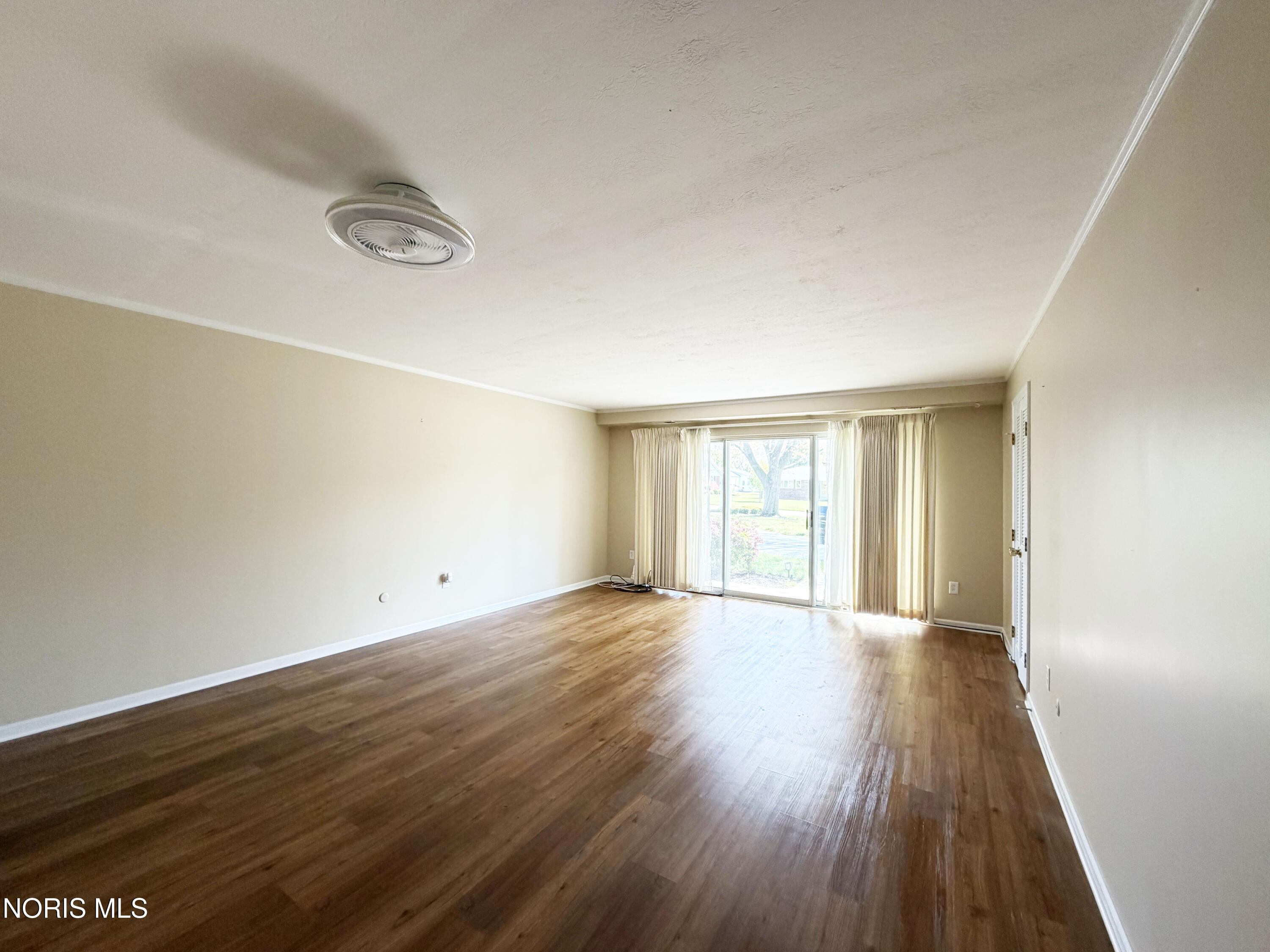 425 W Ridge Drive Apt 6