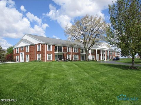 425 W Ridge Drive Apt 6 Fostoria OH 44830