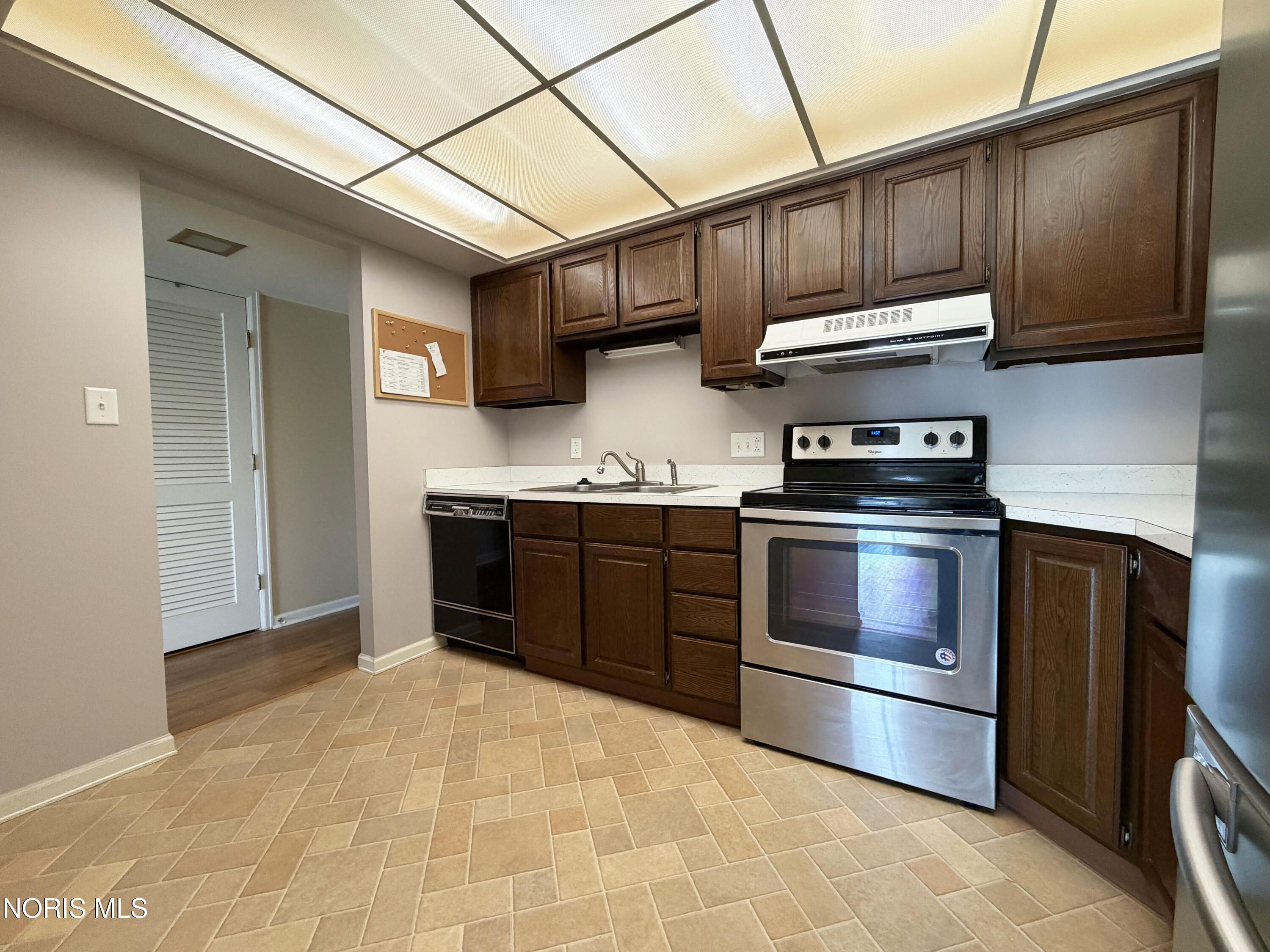 425 W Ridge Drive Apt 6