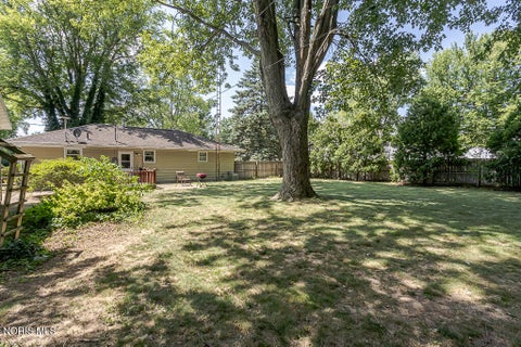 Tiny photo for 5204 Silvertown Drive, Sylvania, OH 43560 (MLS # 10011010)